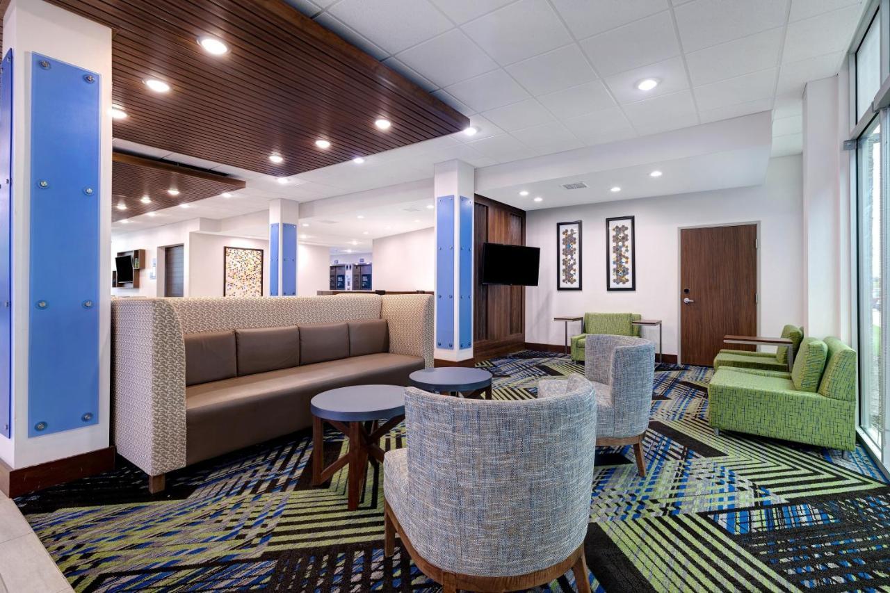 Holiday Inn Express & Suites - Grand Rapids South - Wyoming By Ihg Exterior photo