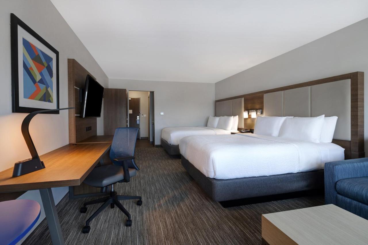 Holiday Inn Express & Suites - Grand Rapids South - Wyoming By Ihg Exterior photo